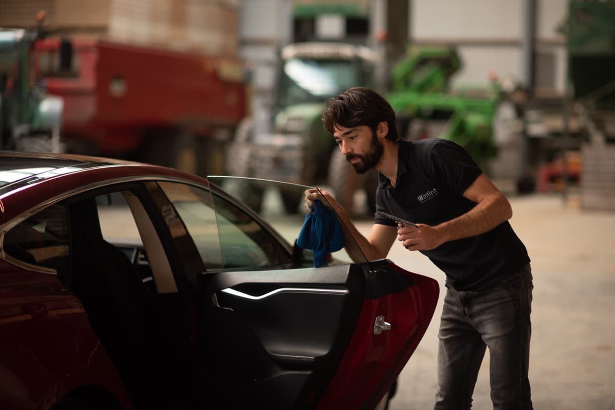 Autoruit tinten op locatie